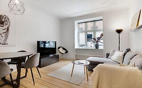 Perfectly Located Cozy Apartment
